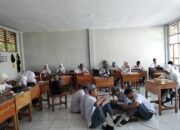 Kadisdik Sulsel. “SMA Swasta untuk Siswa Tak Tertampung di SMA Negeri.”