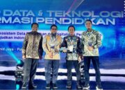 Kadisdik Sulsel Iqbal Nadjamuddin Terima Anugerah Dampak Kolaborasi Pembelajaran dari Kemendikdasmen RI